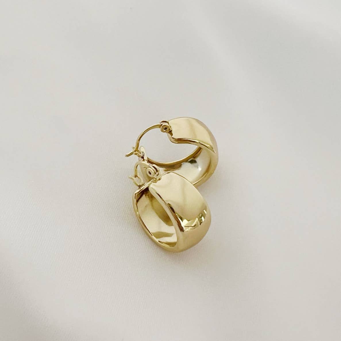 Noah Chunky Gold Hoops