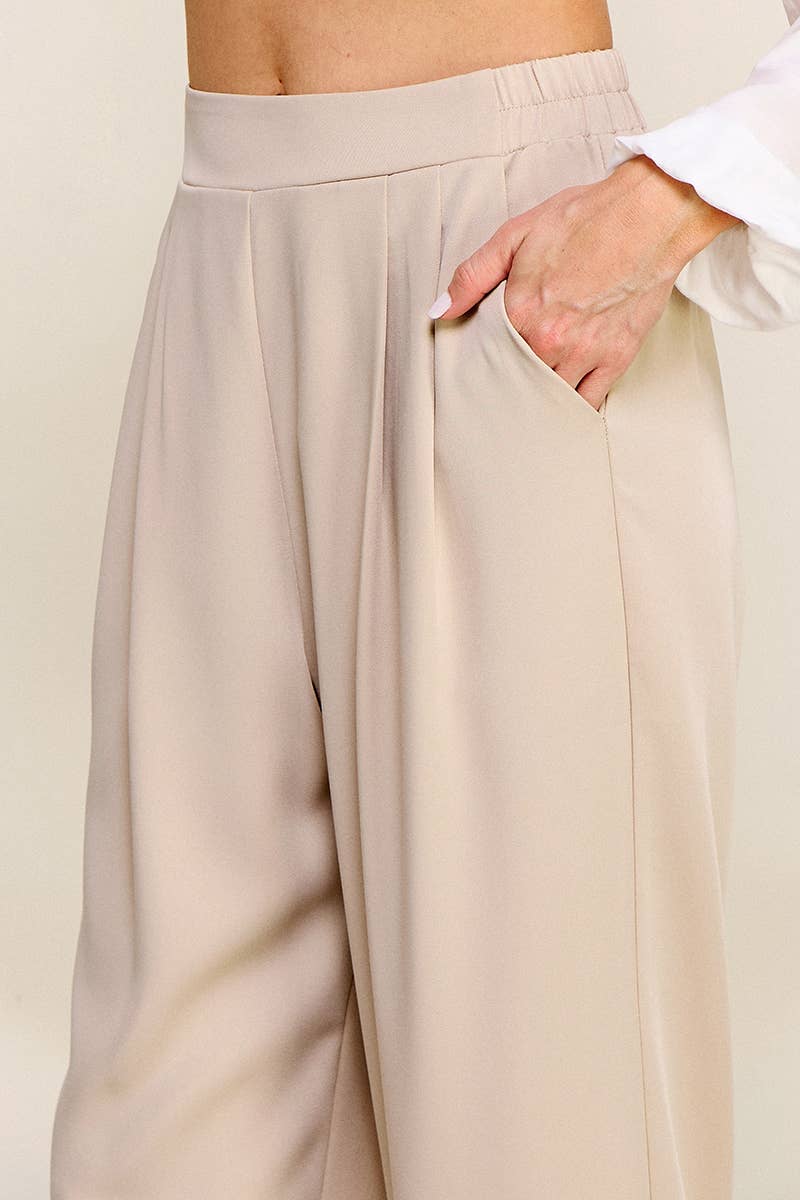 Pleated Jogger Pant