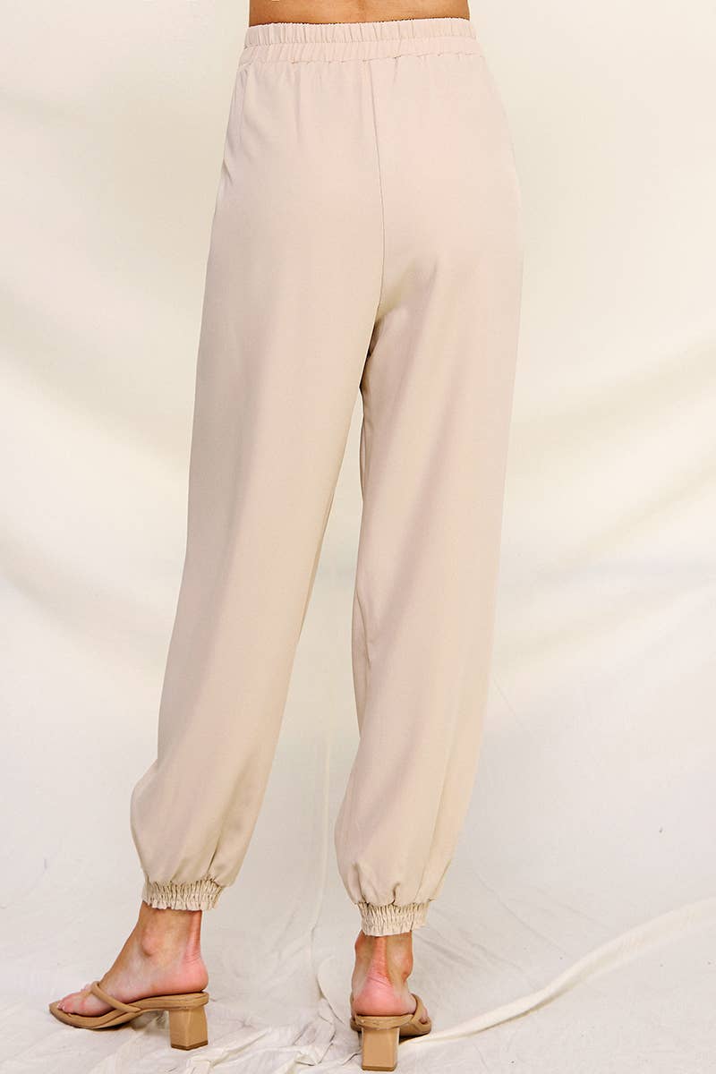 Pleated Jogger Pant