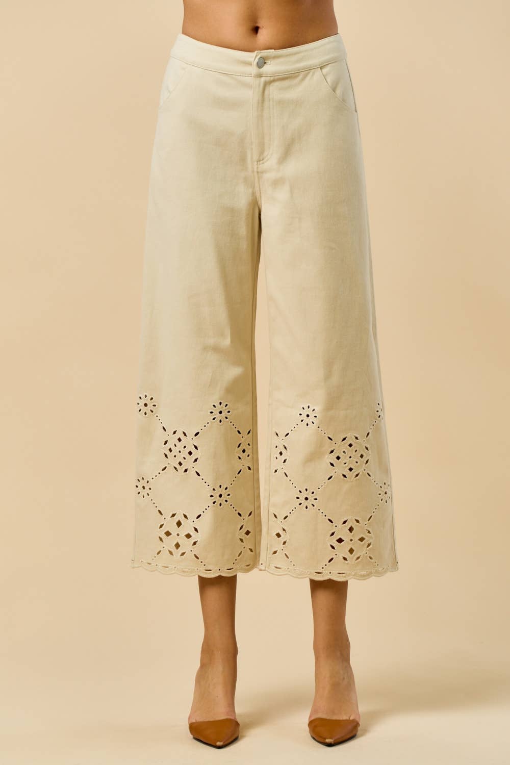 Scallop Embroidered Pants