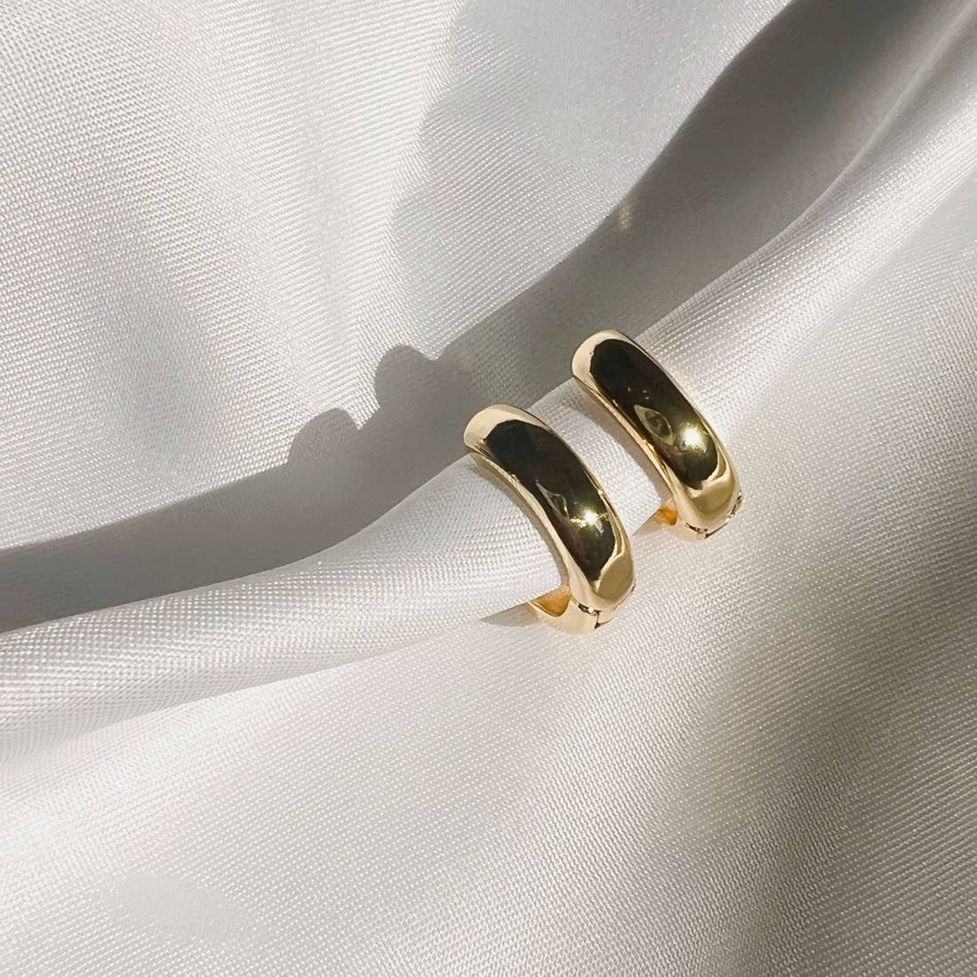 Chunky Huggie Hoops