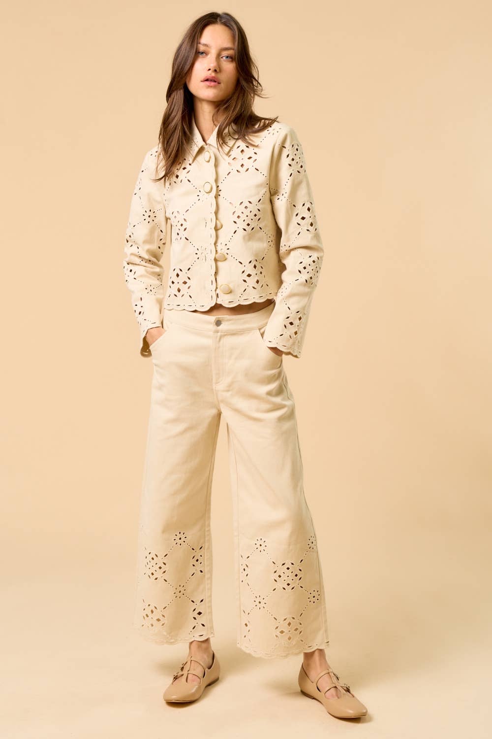Scallop Embroidered Pants