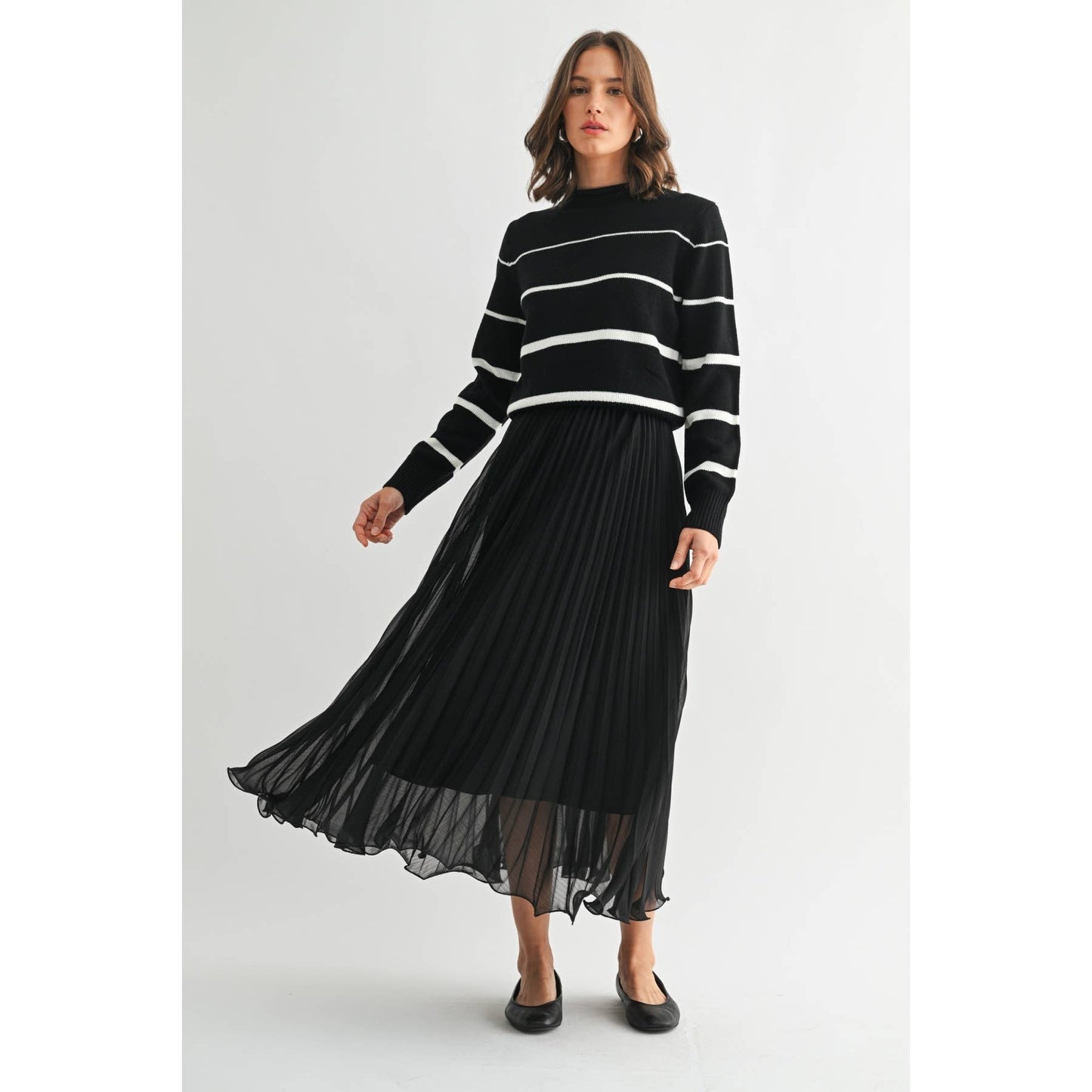 Black Pleated Maxi Skirt